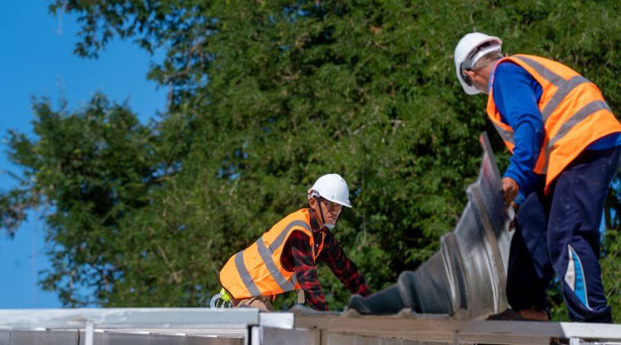 Expert top industrial roofings services in Woodburn, IN